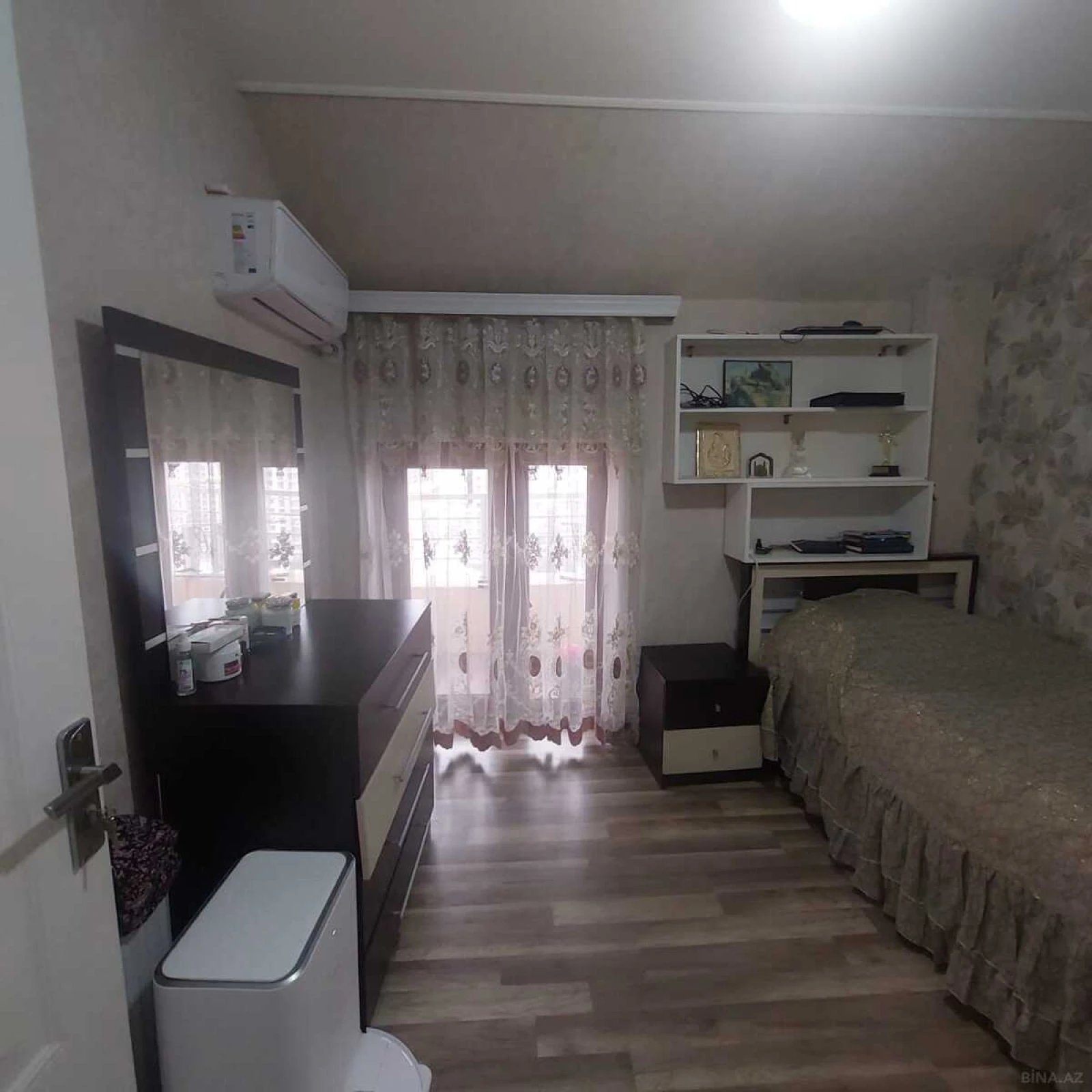 Satılır 2 otaqlı mənzil 42 m²