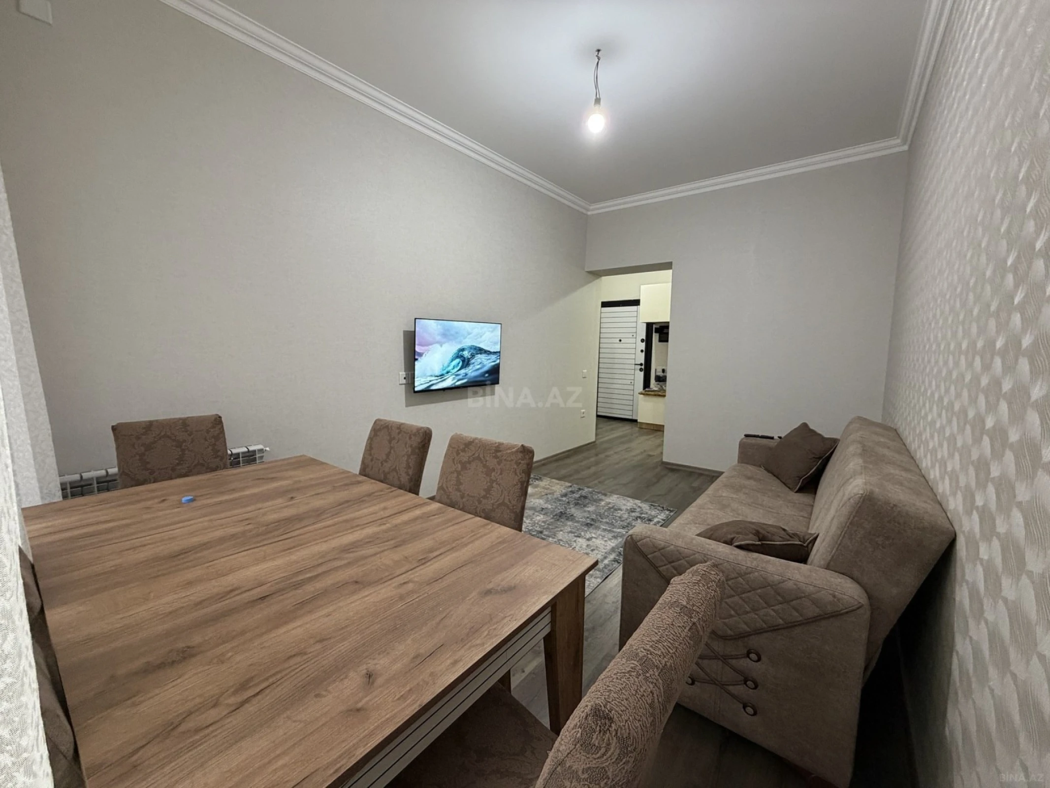 Kirayə verilir 2 otaqlı mənzil 55 m²