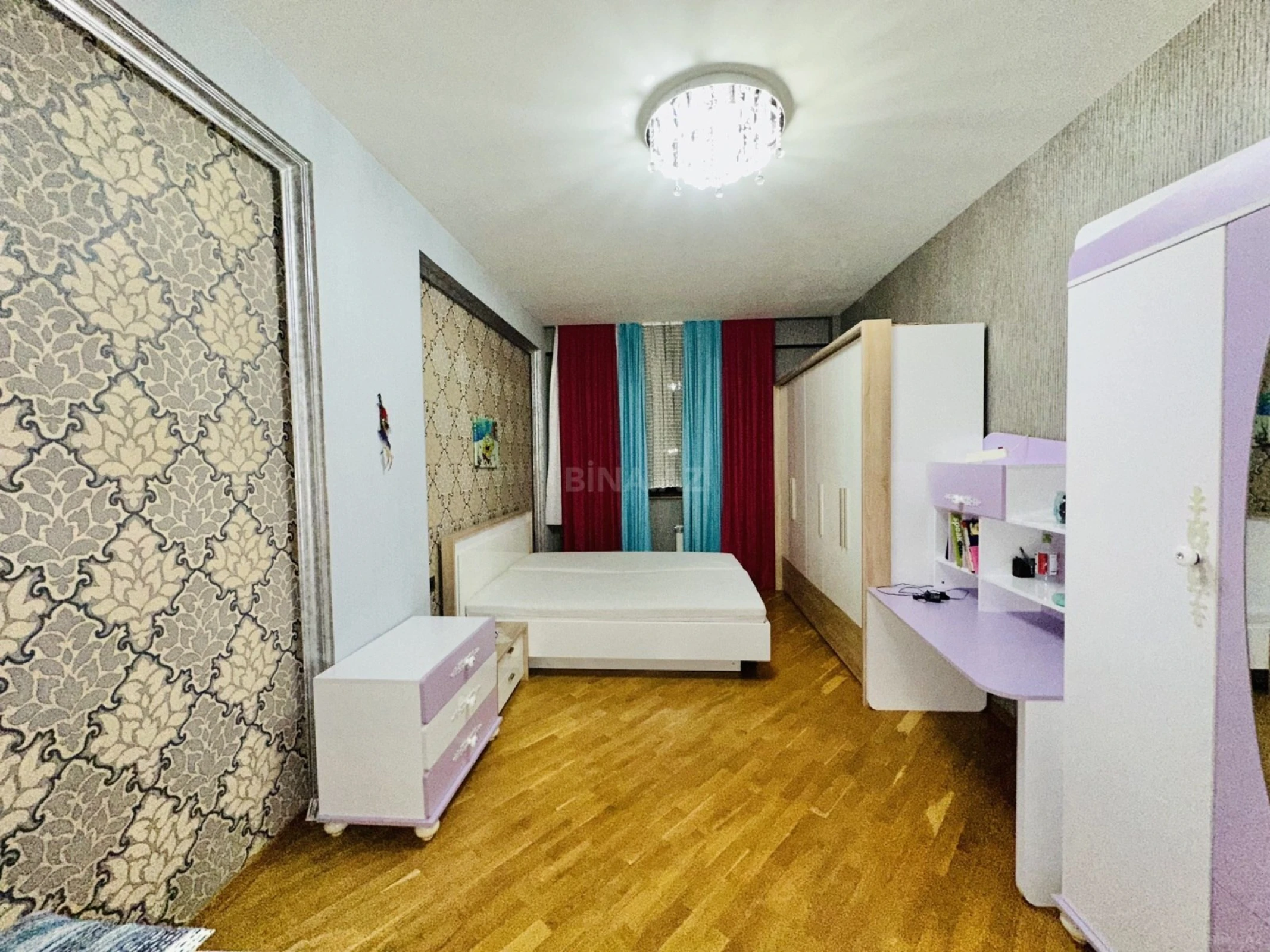 Kirayə verilir 4 otaqlı mənzil 170 m²