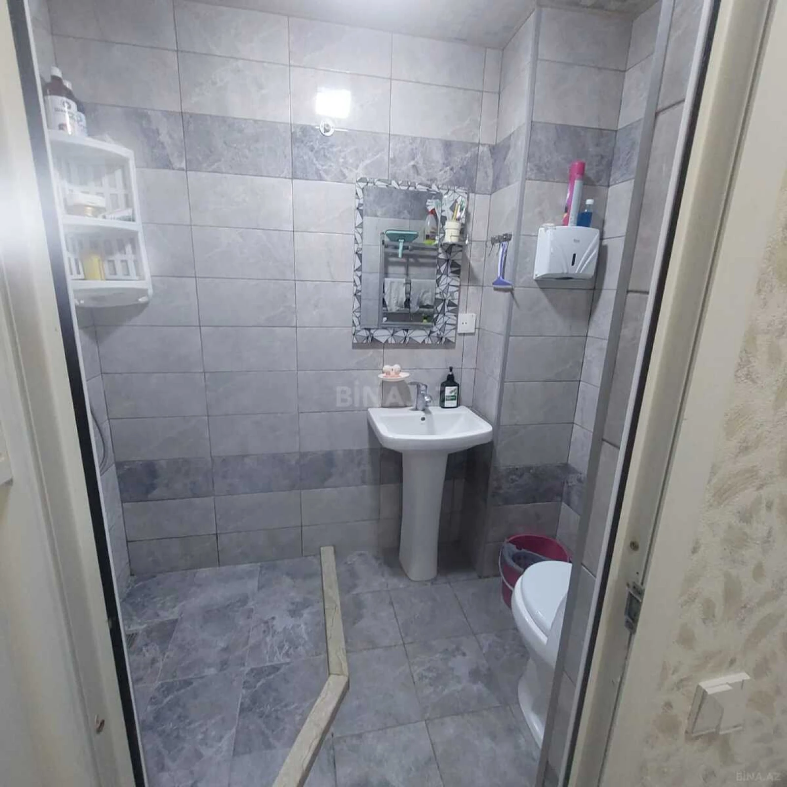 Satılır 2 otaqlı mənzil 42 m²