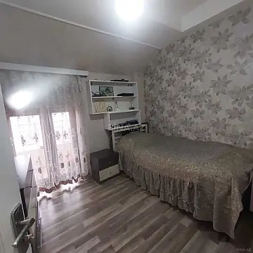 Satılır 2 otaqlı mənzil 42 m²
