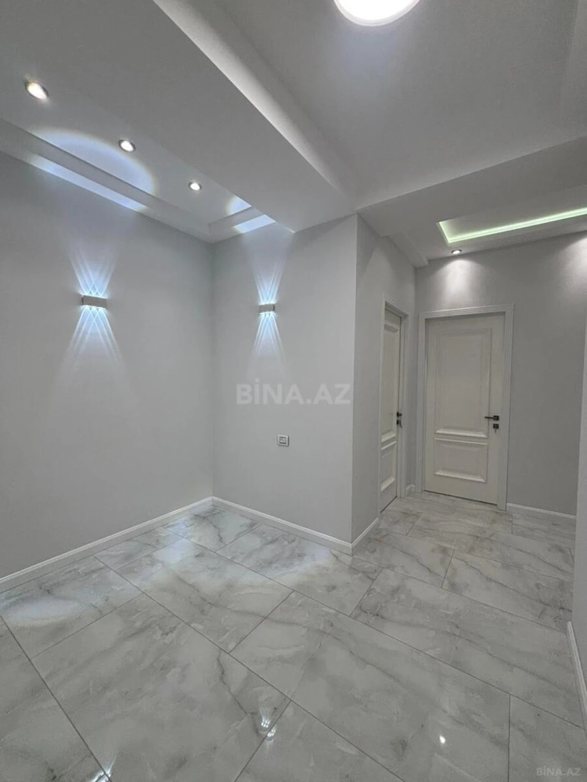 Kirayə verilir 3 otaqlı mənzil 125 m²
