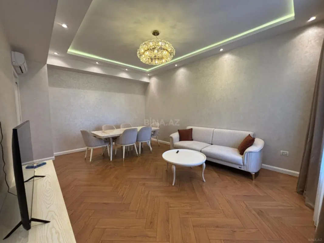 Kirayə verilir 3 otaqlı mənzil 125 m²