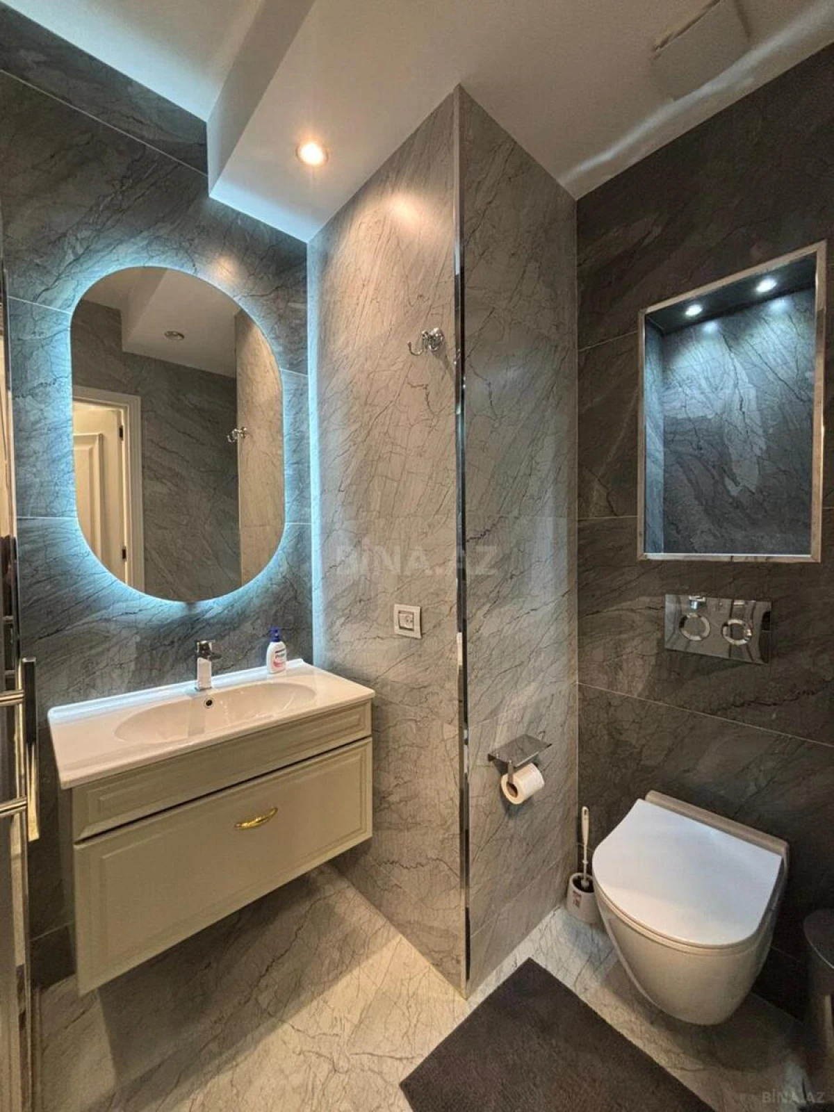 Kirayə verilir 3 otaqlı mənzil 125 m²