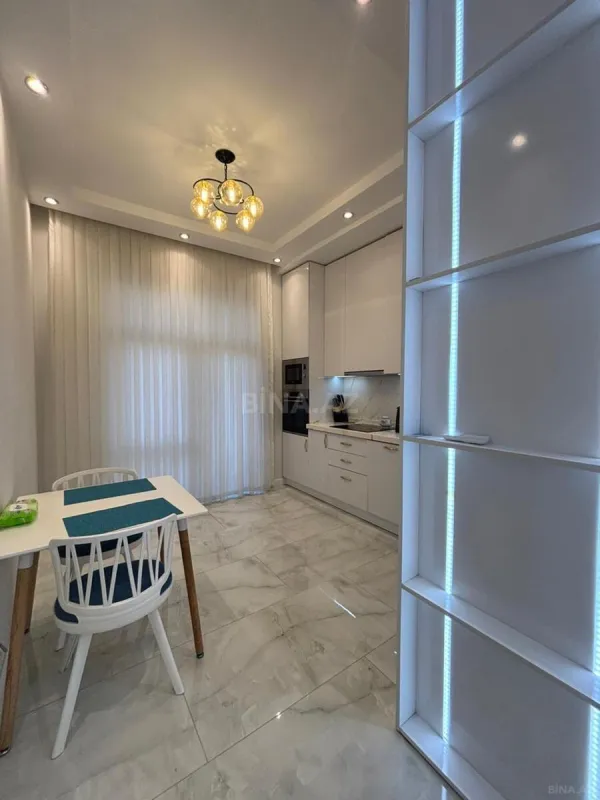 Kirayə verilir 3 otaqlı mənzil 125 m²