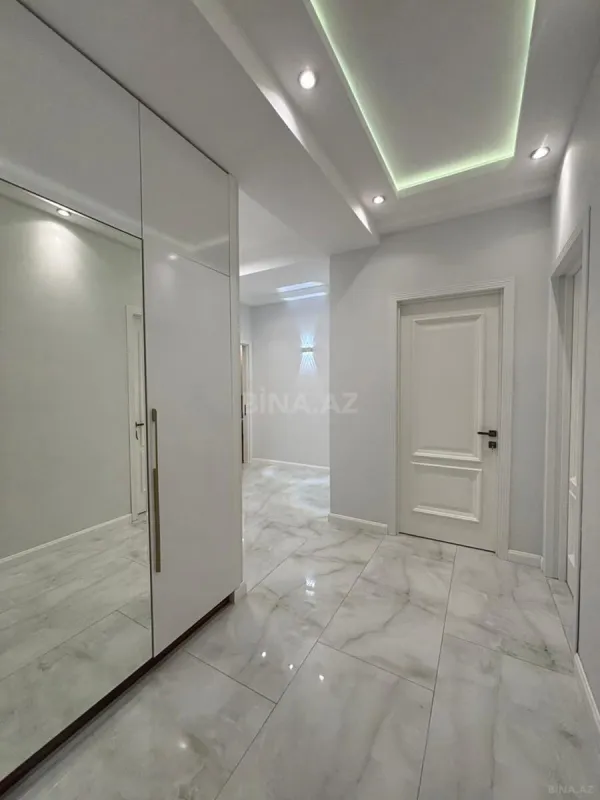 Kirayə verilir 3 otaqlı mənzil 125 m²