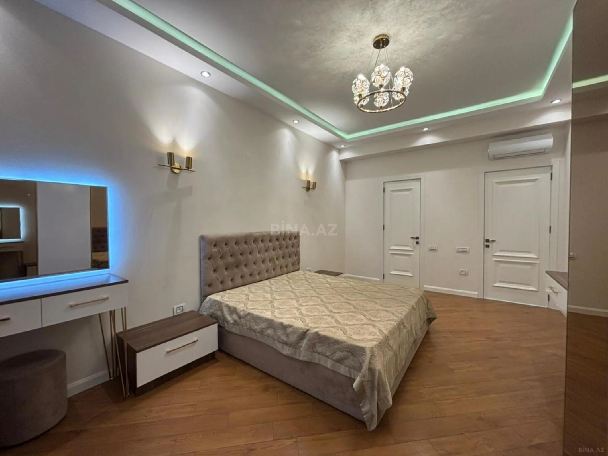 Kirayə verilir 3 otaqlı mənzil 125 m²