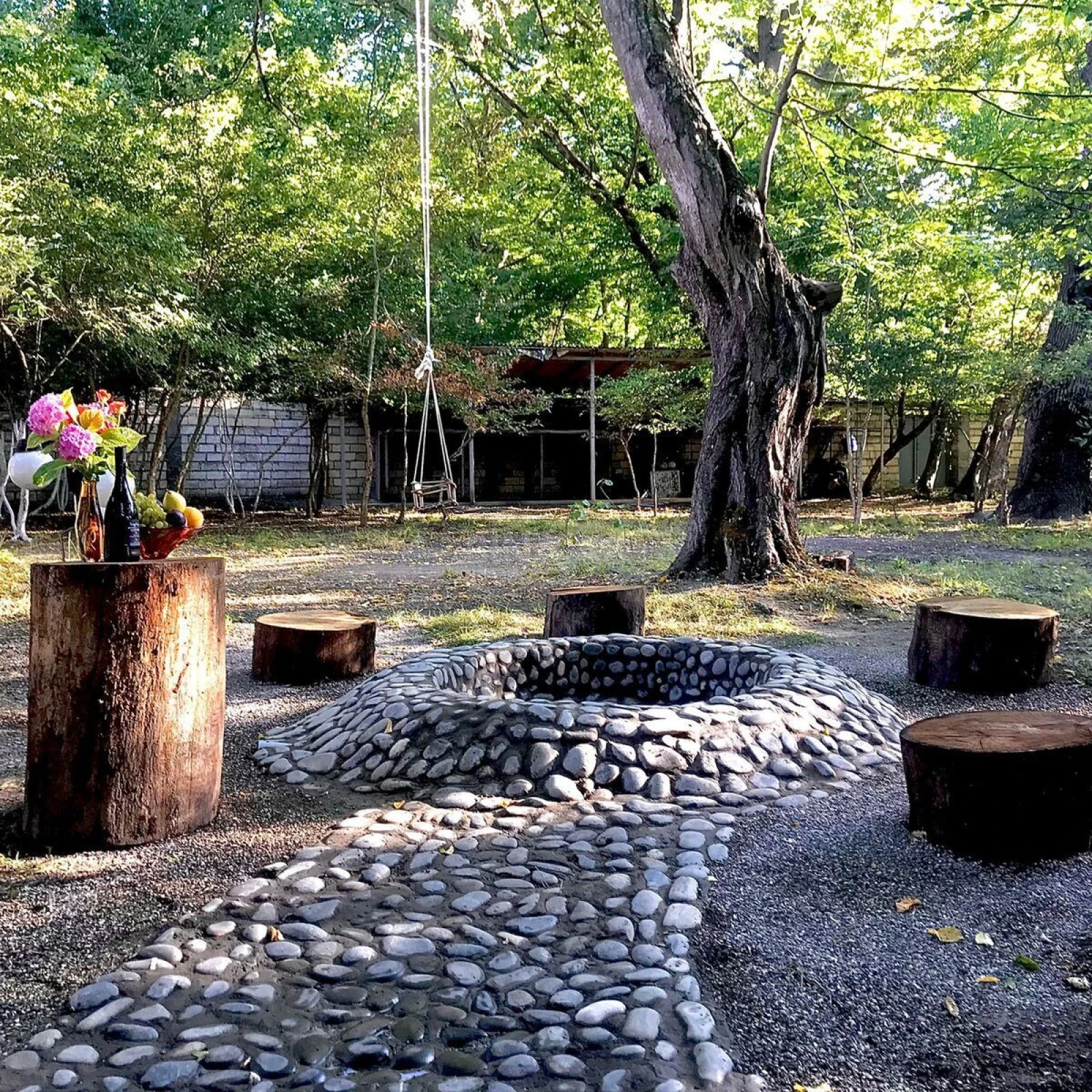 Satılır 5 otaqlı həyət evi 400 m²