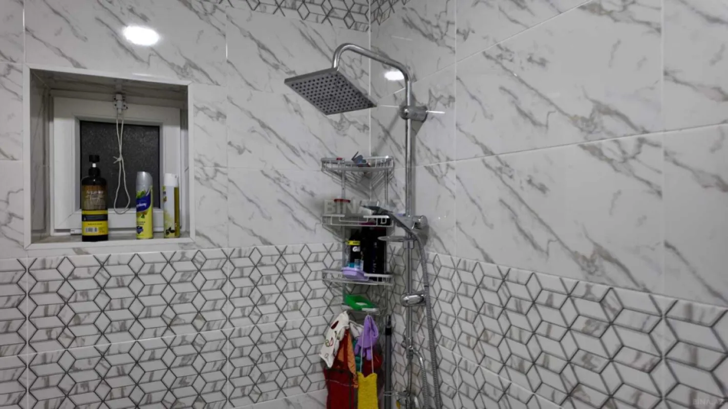 Satılır 4 otaqlı həyət evi 130 m²