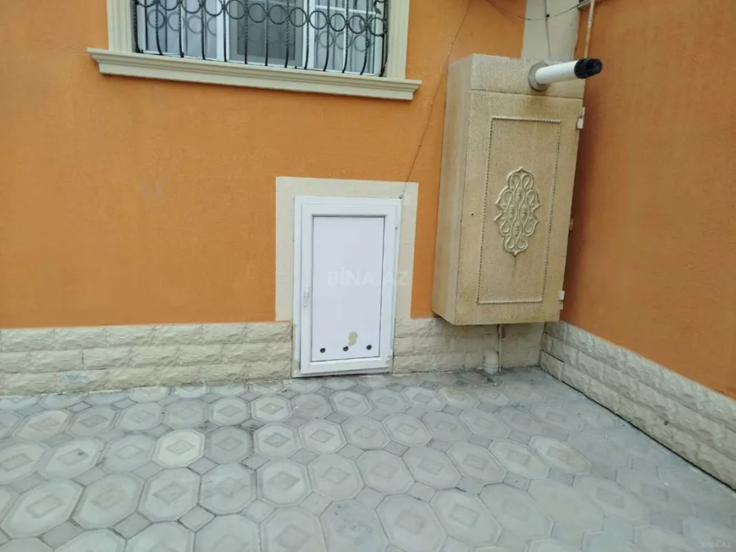 Satılır 4 otaqlı həyət evi 130 m²