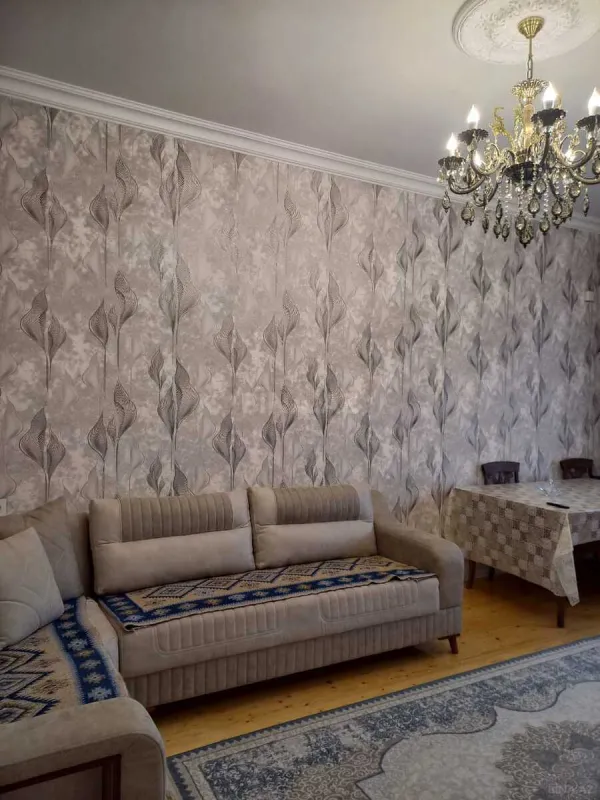 Satılır 4 otaqlı həyət evi 130 m²