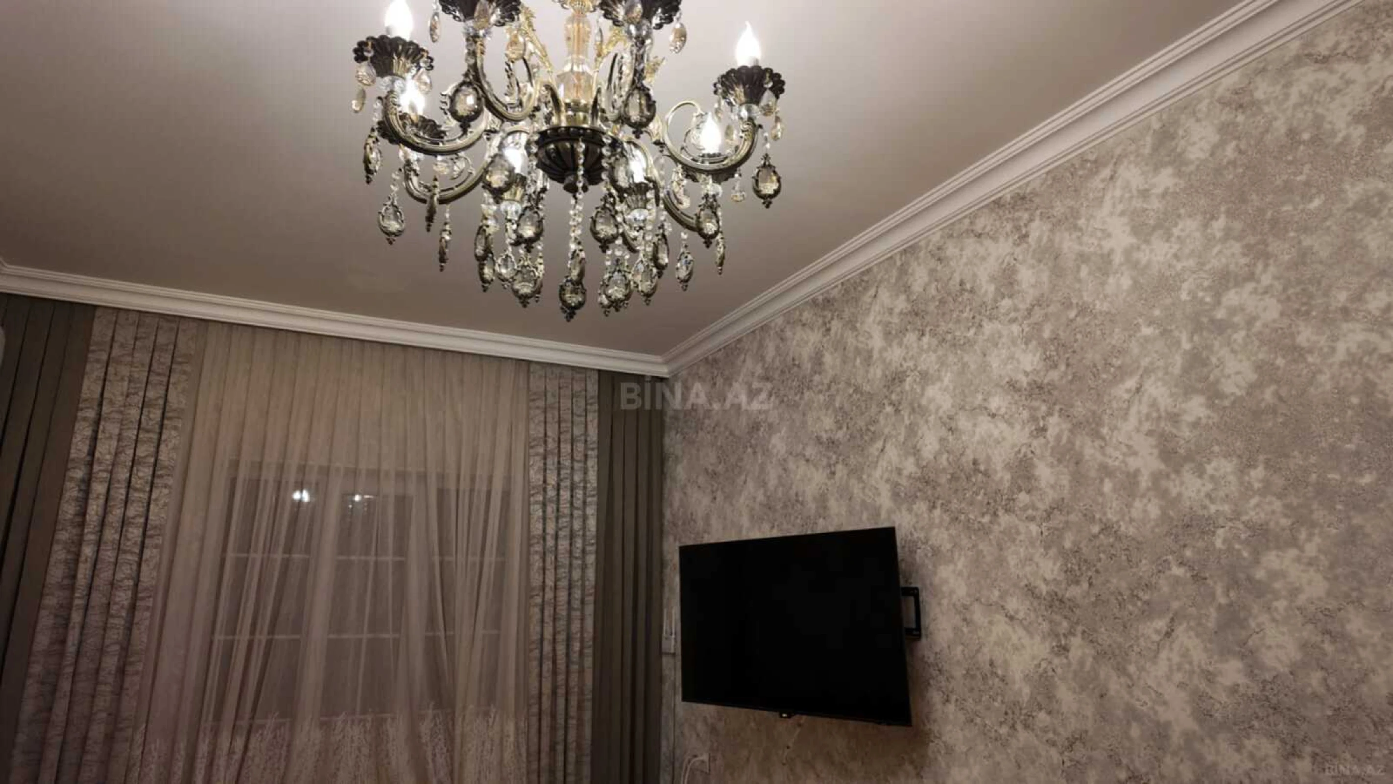 Satılır 4 otaqlı həyət evi 130 m²