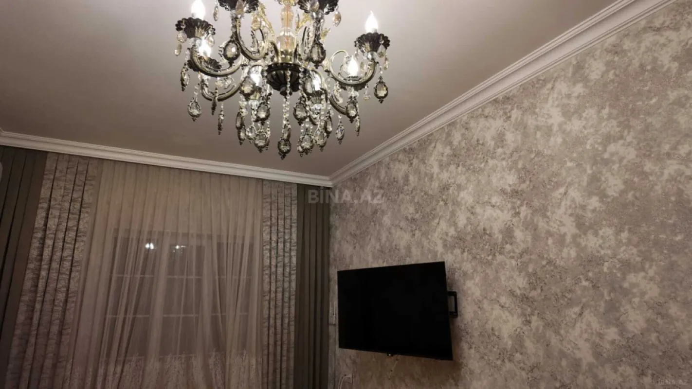 Satılır 4 otaqlı həyət evi 130 m²