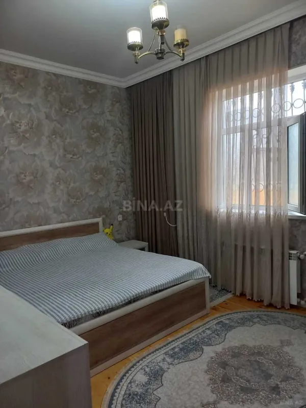 Satılır 4 otaqlı həyət evi 130 m²