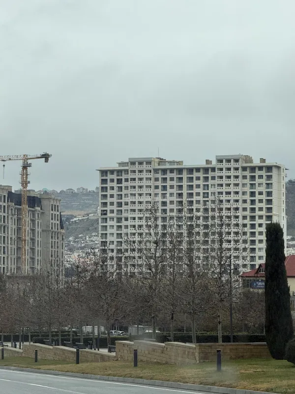 Satılır 3 otaqlı mənzil 98 m²