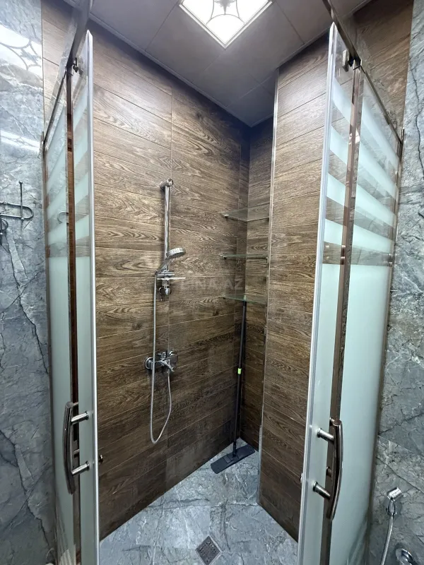 Satılır 3 otaqlı mənzil 98 m²