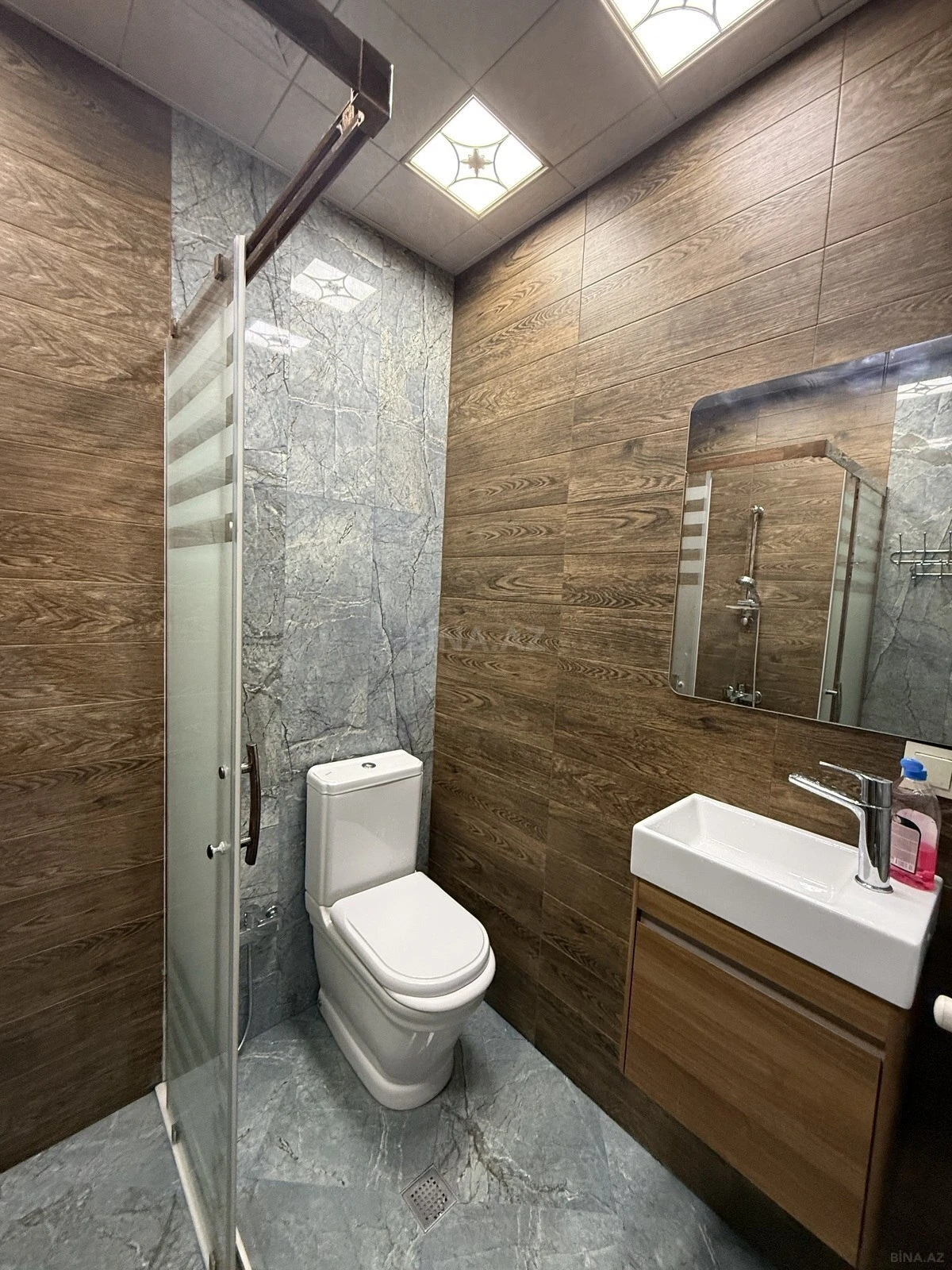 Satılır 3 otaqlı mənzil 98 m²