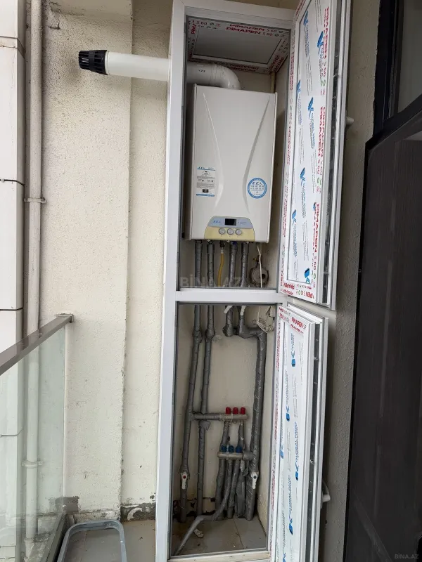 Satılır 3 otaqlı mənzil 98 m²