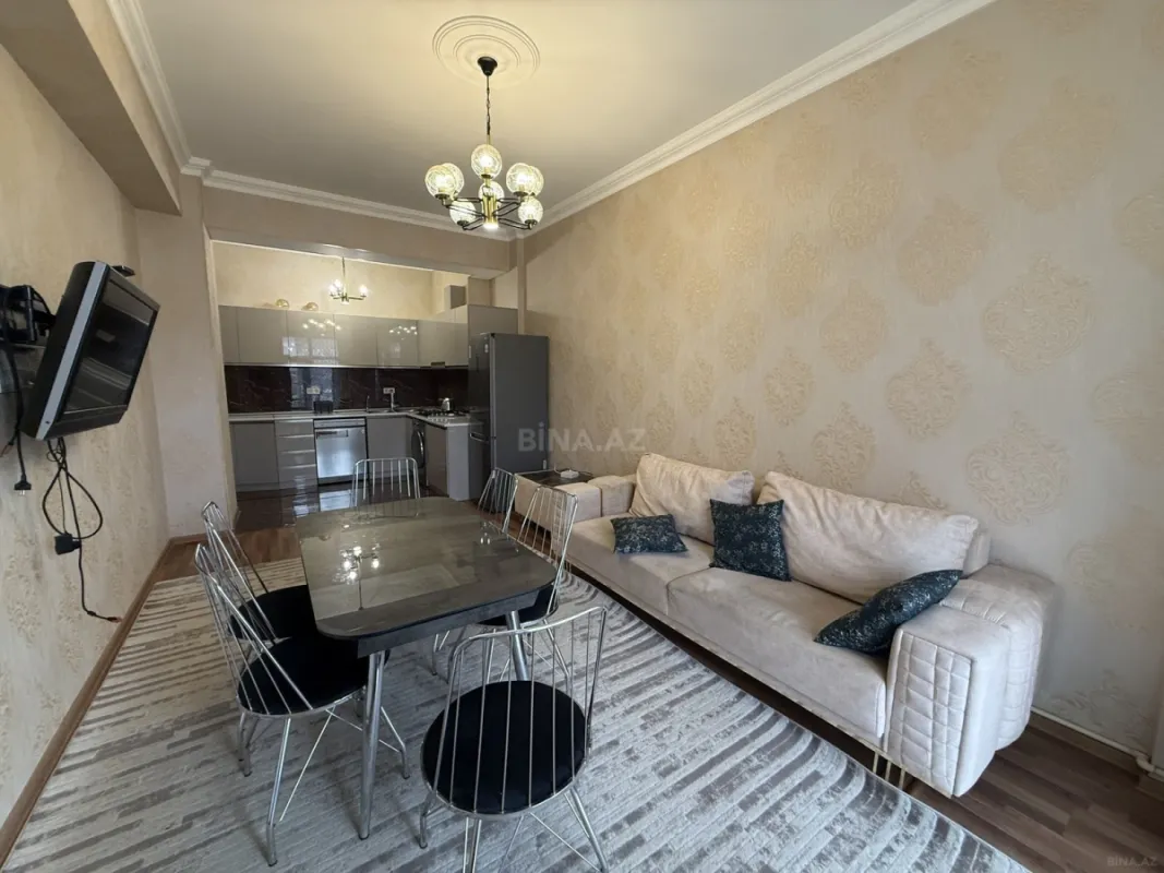 Satılır 3 otaqlı mənzil 98 m²