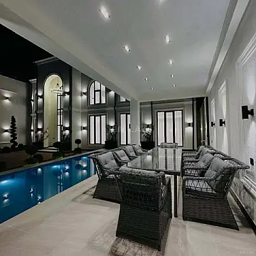 Kirayə verilir 5 otaqlı həyət evi 380 m²