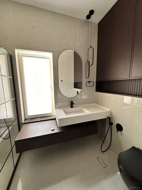 Kirayə verilir 5 otaqlı həyət evi 380 m²