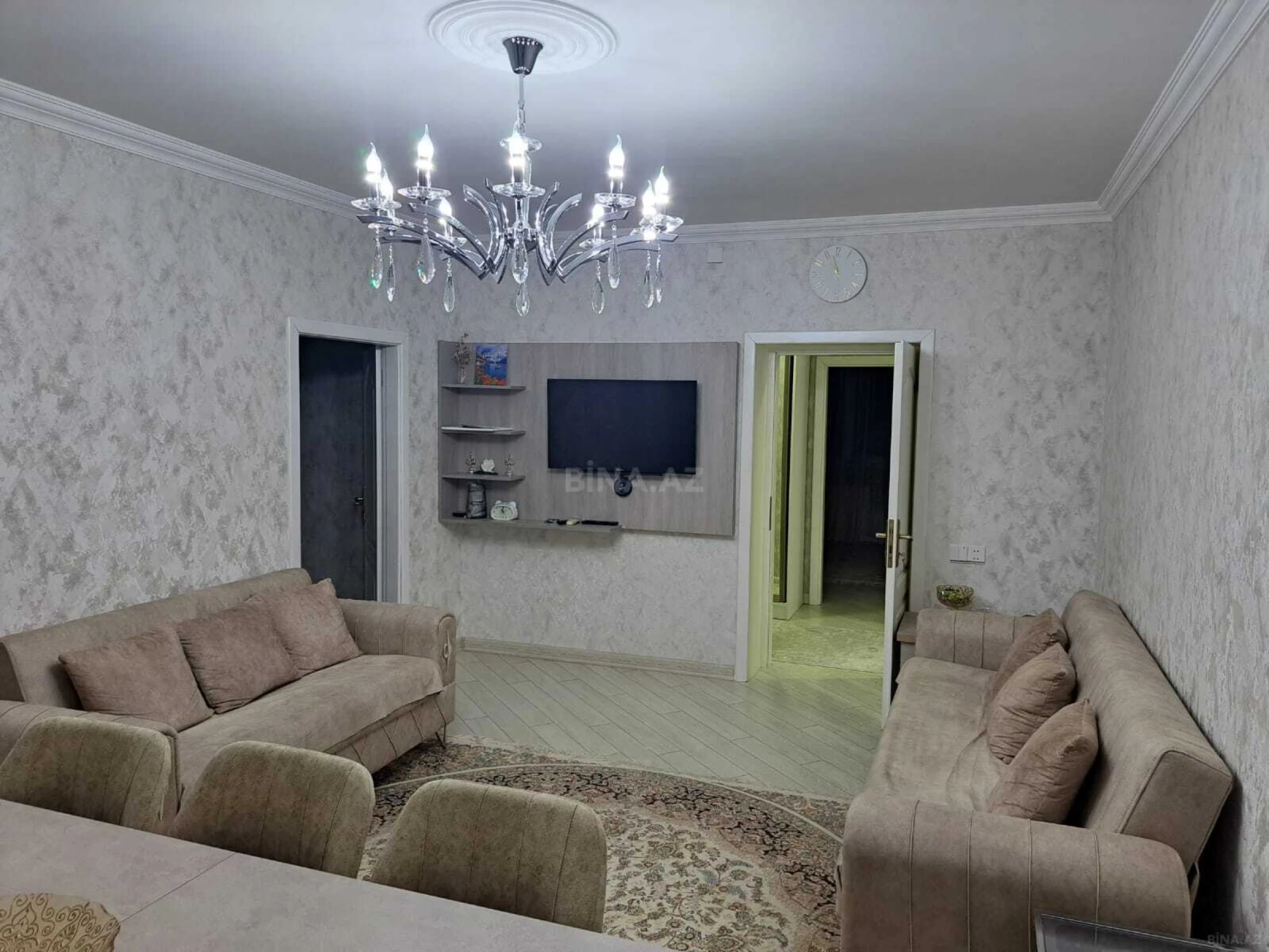 Satılır 4 otaqlı mənzil 100 m²