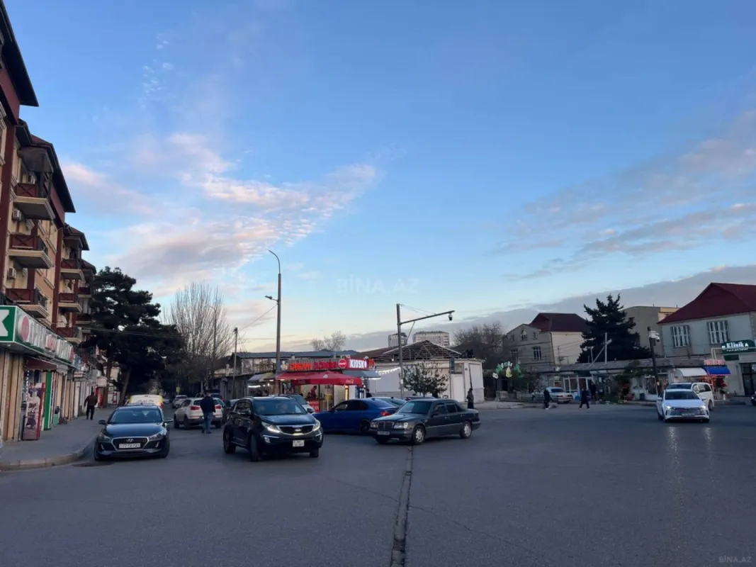 Satılır obyekt 620 m²