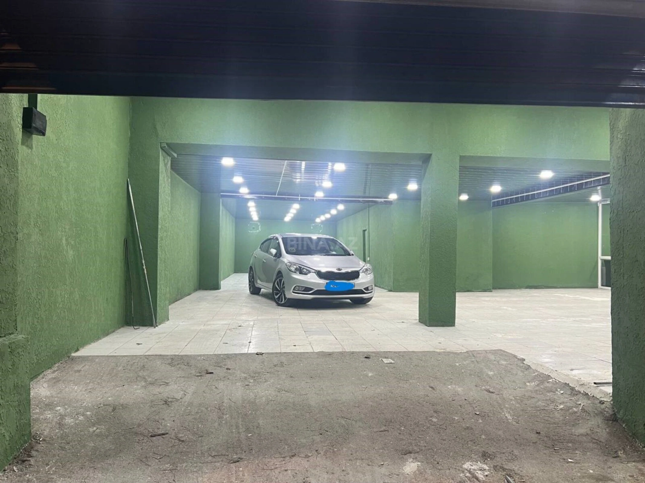 Satılır obyekt 620 m²