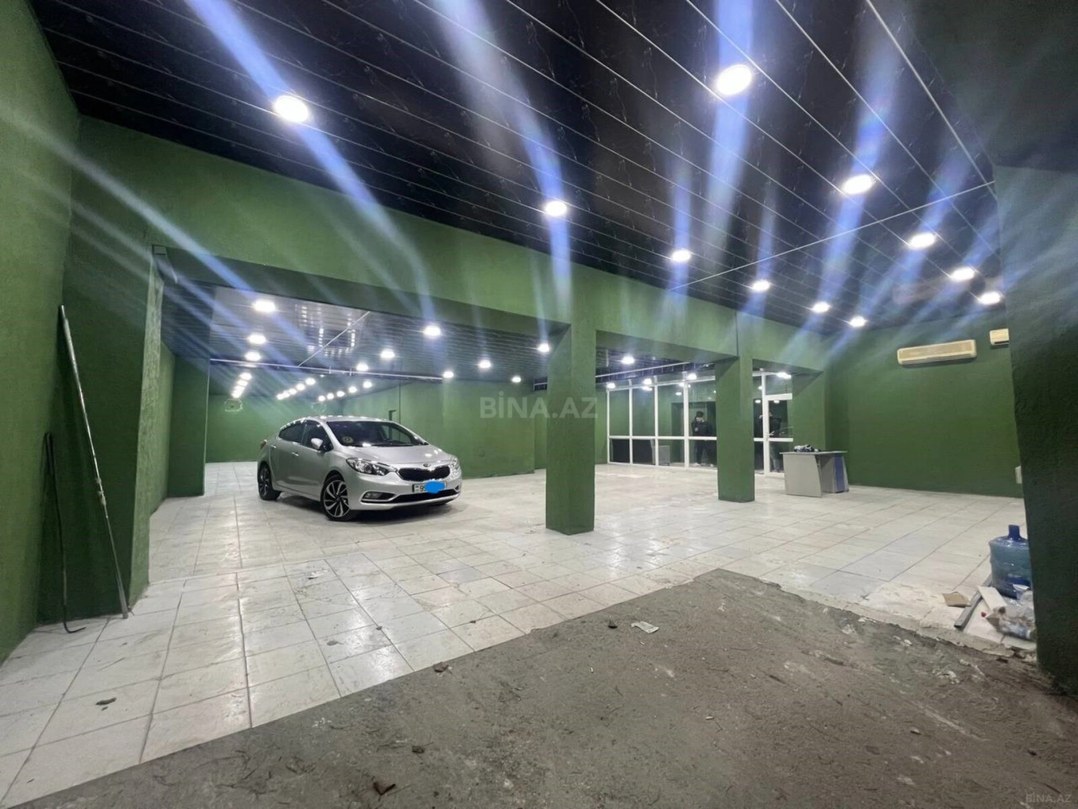 Satılır obyekt 620 m²