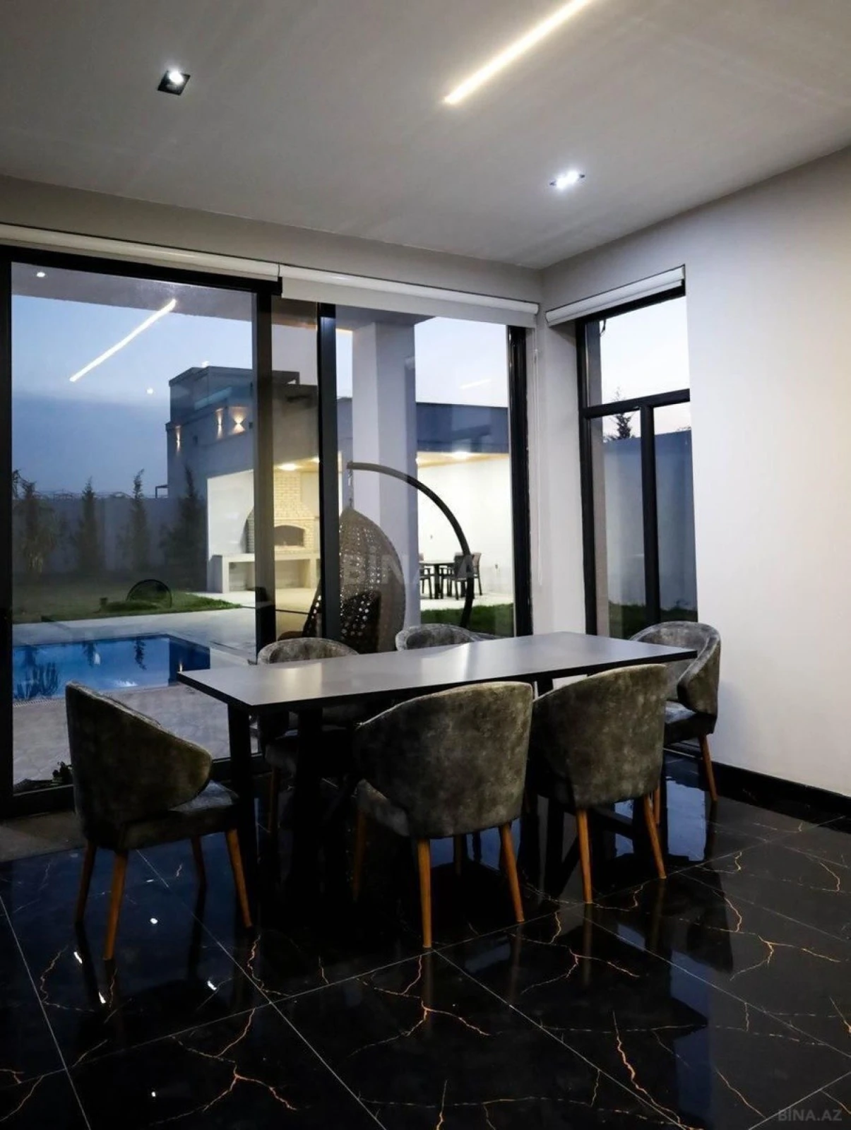 Kirayə verilir 4 otaqlı həyət evi 250 m²