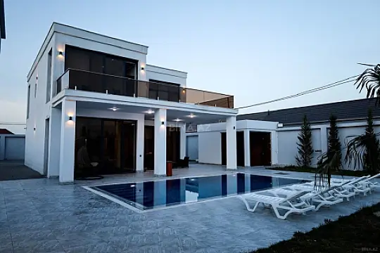 Kirayə verilir 4 otaqlı həyət evi 250 m² — Bakı, Mərdəkan 4 otaq 250.00 m²