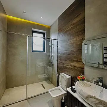 Kirayə verilir 4 otaqlı həyət evi 250 m²