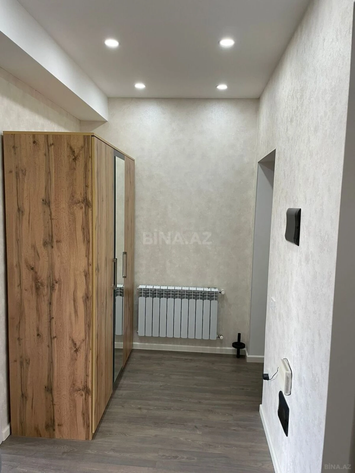 Kirayə verilir 2 otaqlı mənzil 60 m²