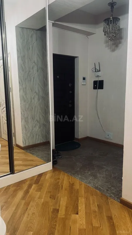 Kirayə verilir 3 otaqlı mənzil 110 m²