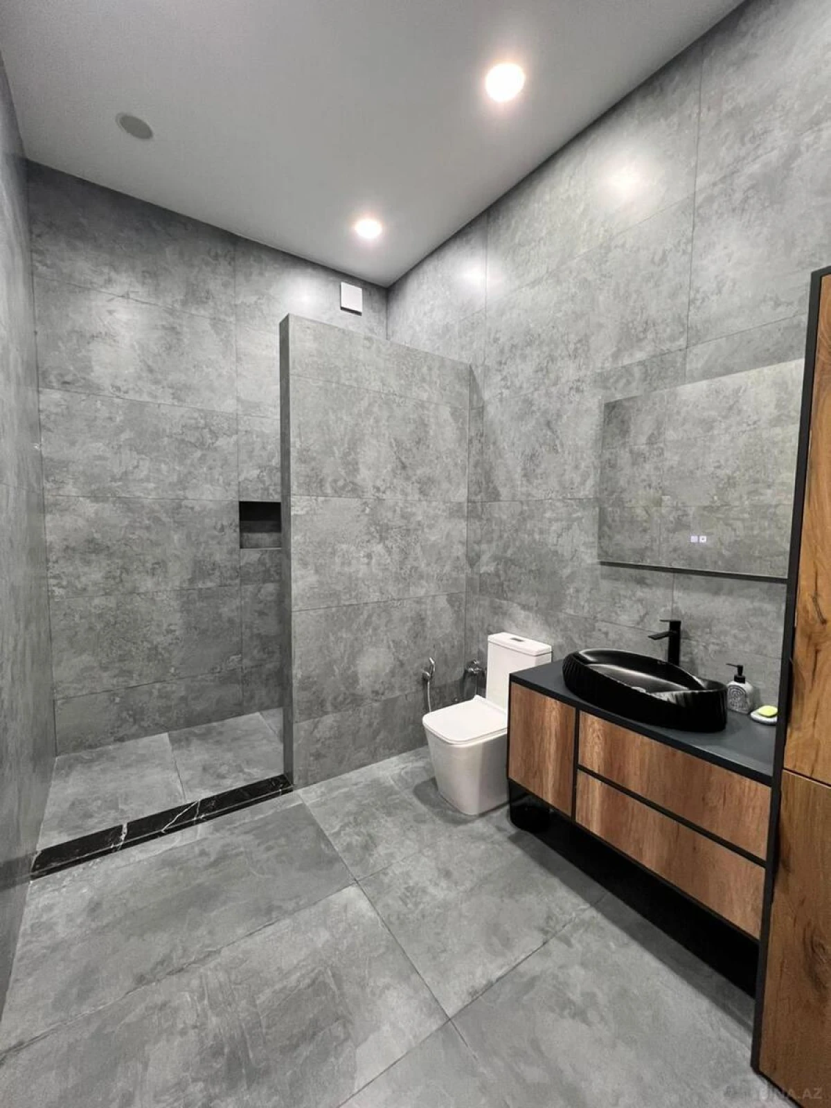 Kirayə verilir 4 otaqlı həyət evi 180 m²