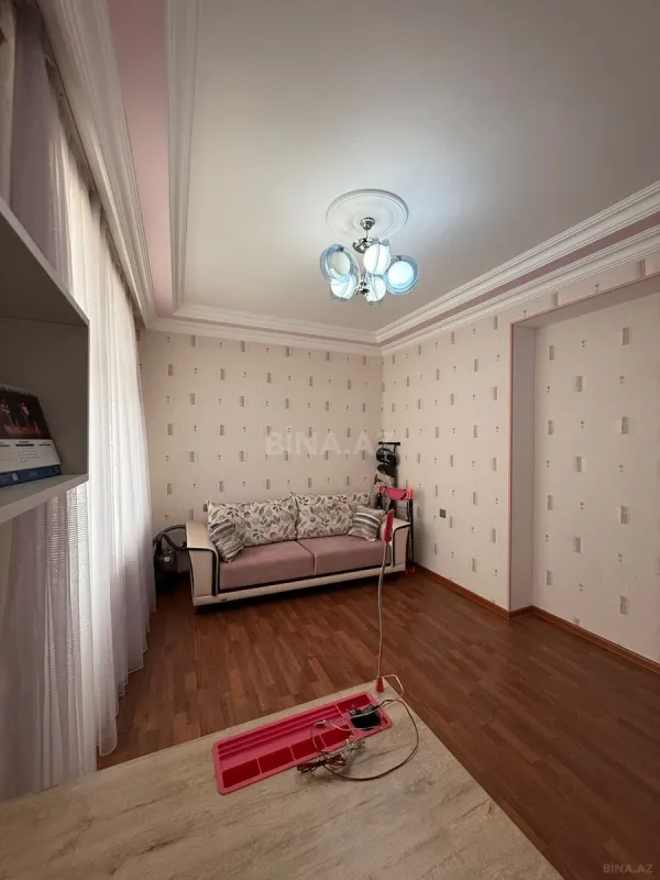 Kirayə verilir 3 otaqlı mənzil 130 m²