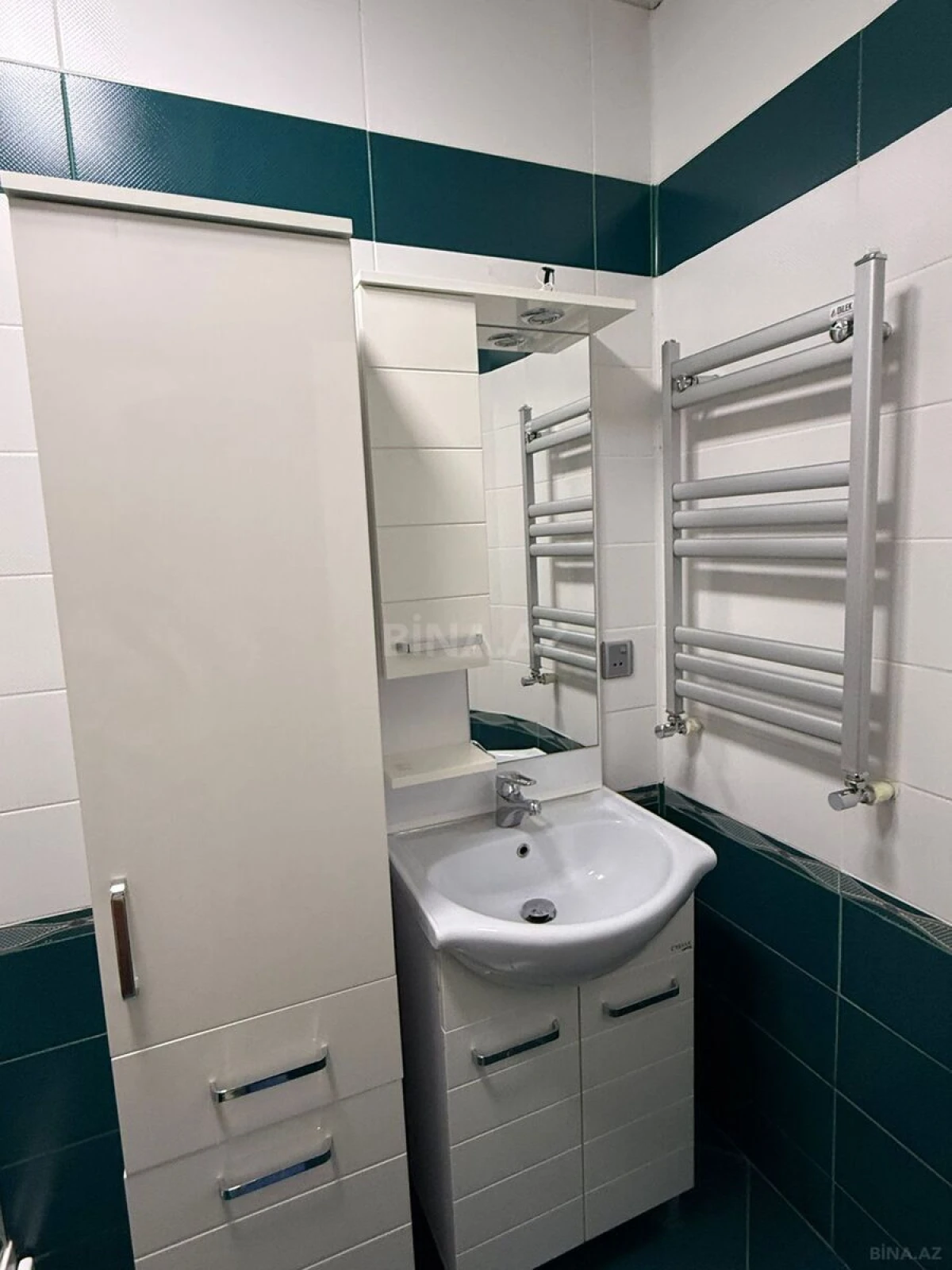 Kirayə verilir 3 otaqlı mənzil 130 m²