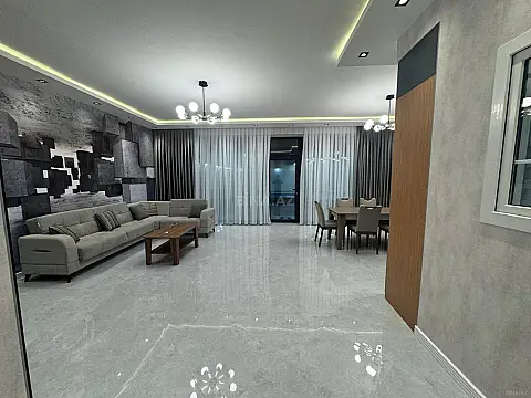 Kirayə verilir 4 otaqlı həyət evi 250 m²