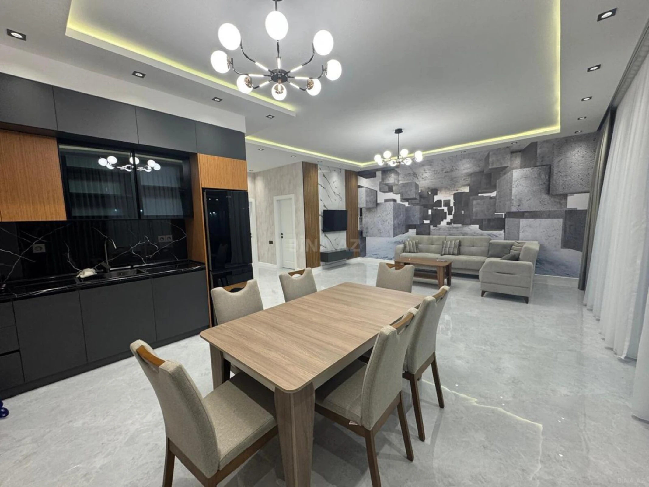 Kirayə verilir 4 otaqlı həyət evi 250 m²