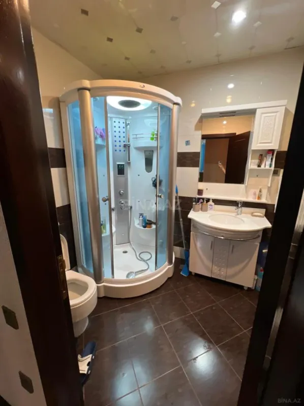 Satılır 3 otaqlı mənzil 118 m²