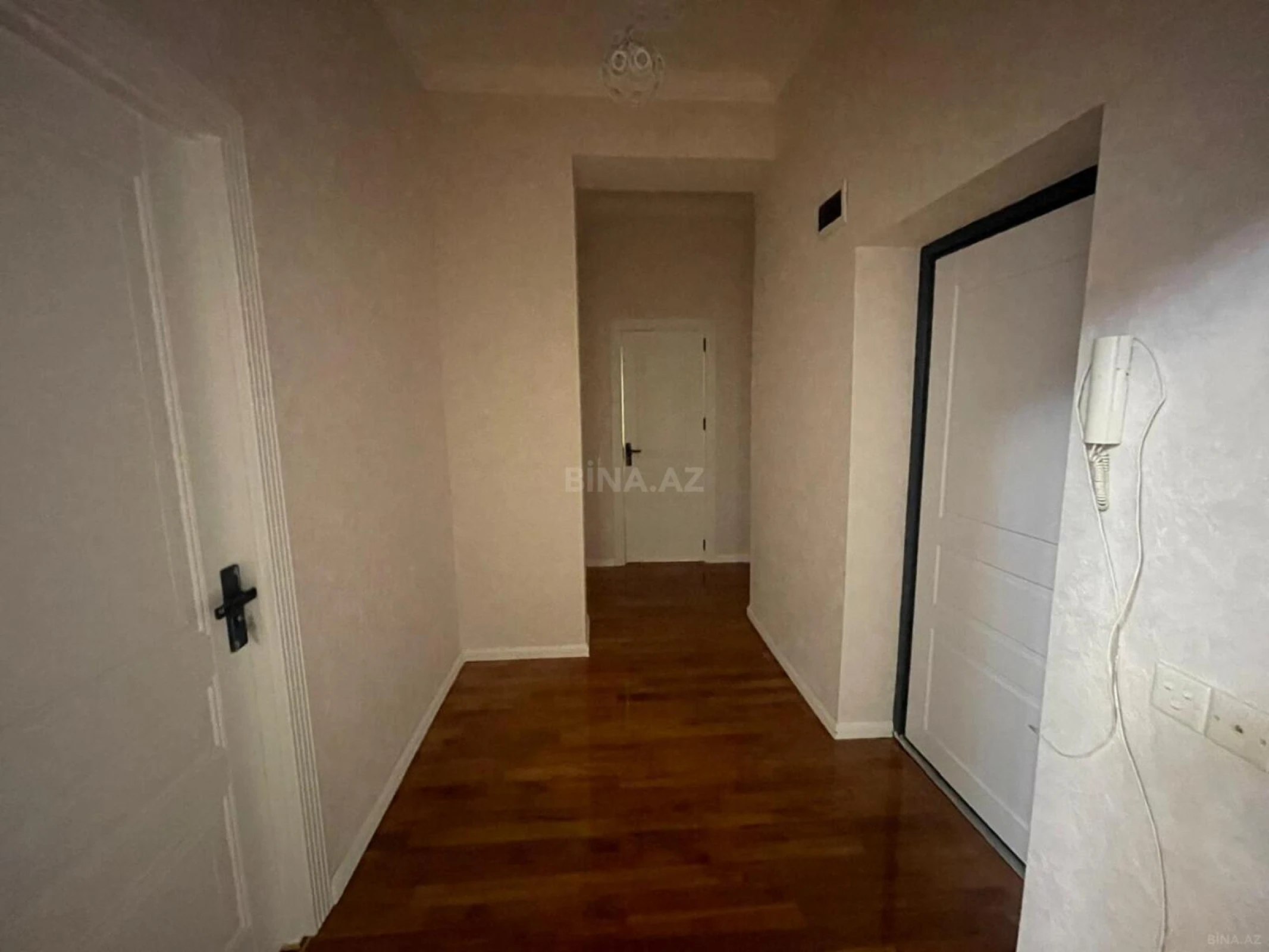 Satılır 2 otaqlı mənzil 90 m²