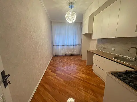 Satılır 2 otaqlı mənzil 90 m²