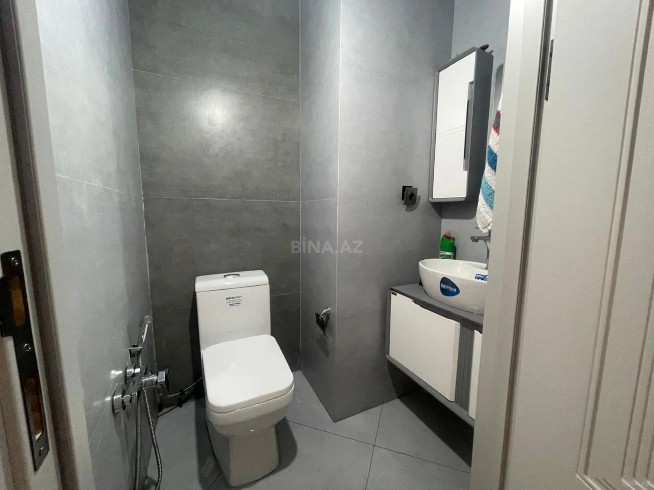Satılır 3 otaqlı mənzil 108.7 m²