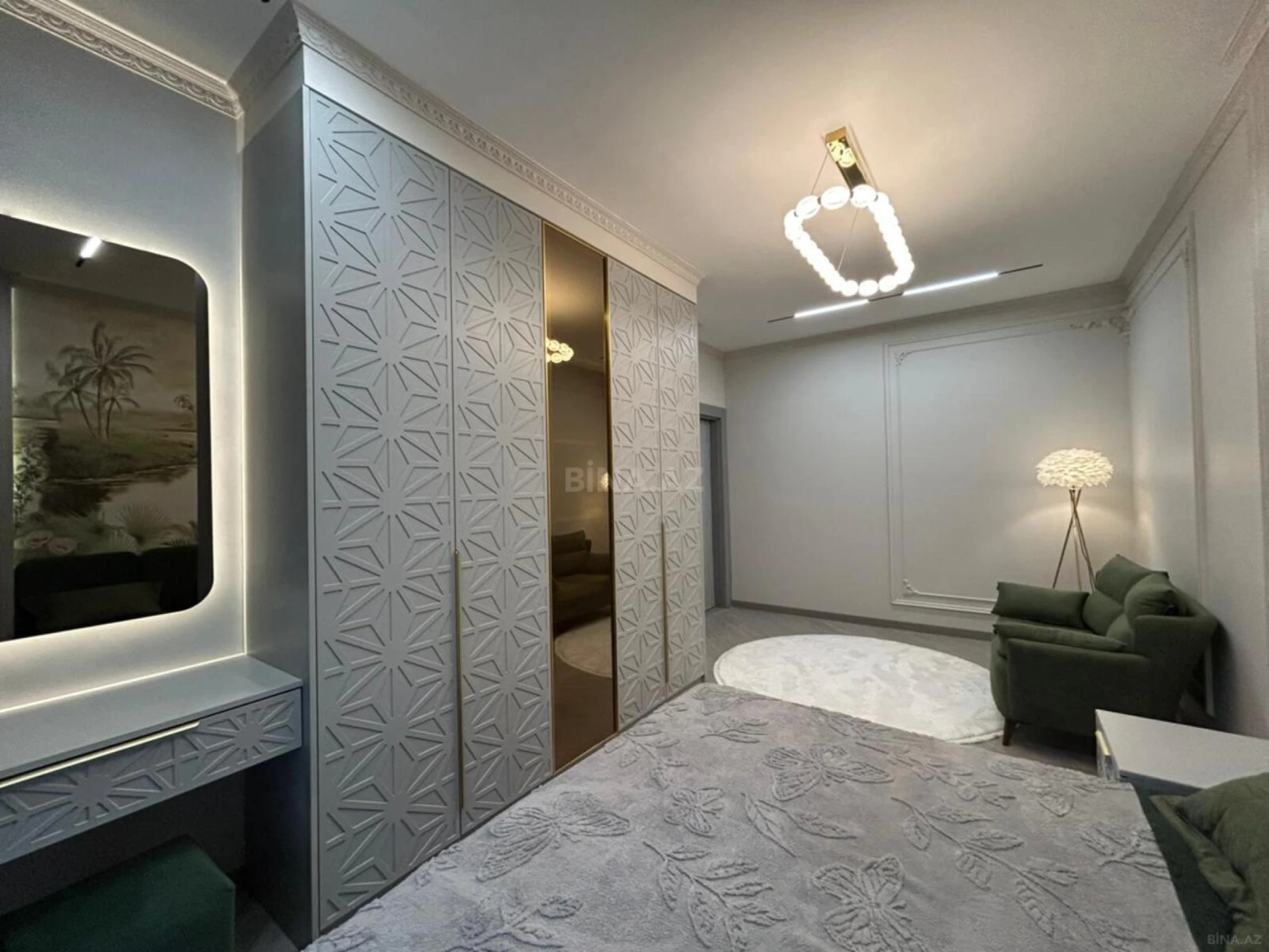 Satılır 3 otaqlı mənzil 92 m²