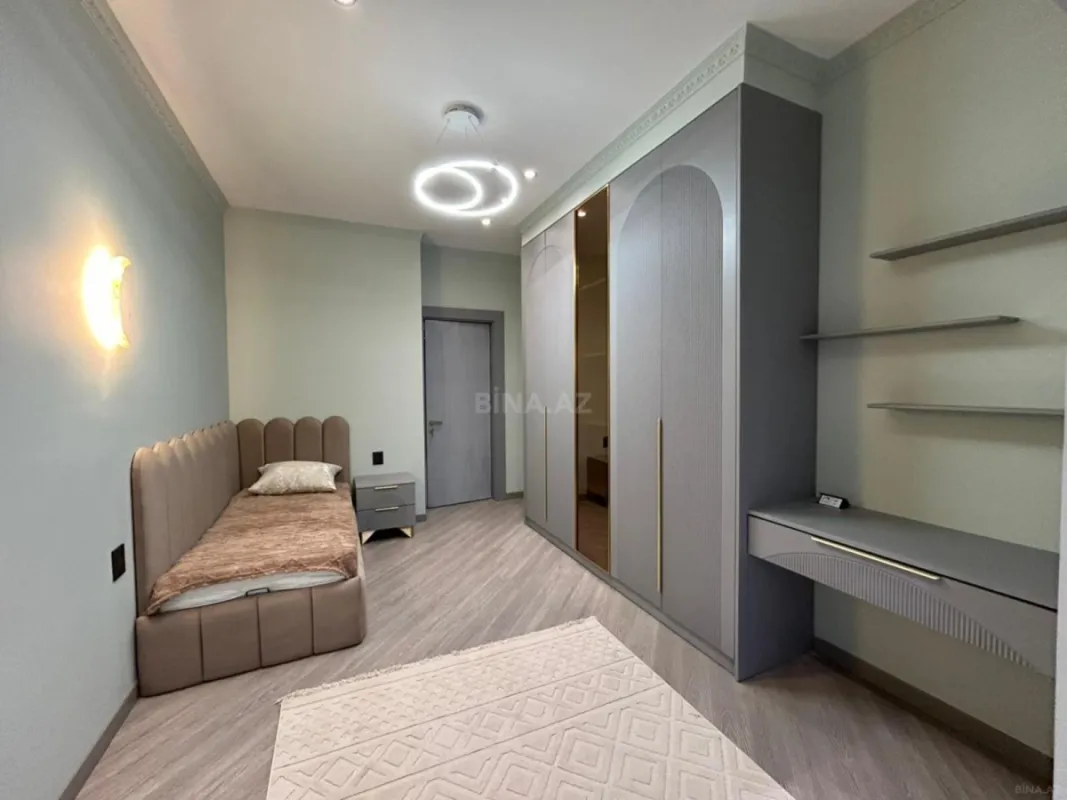 Satılır 3 otaqlı mənzil 92 m²