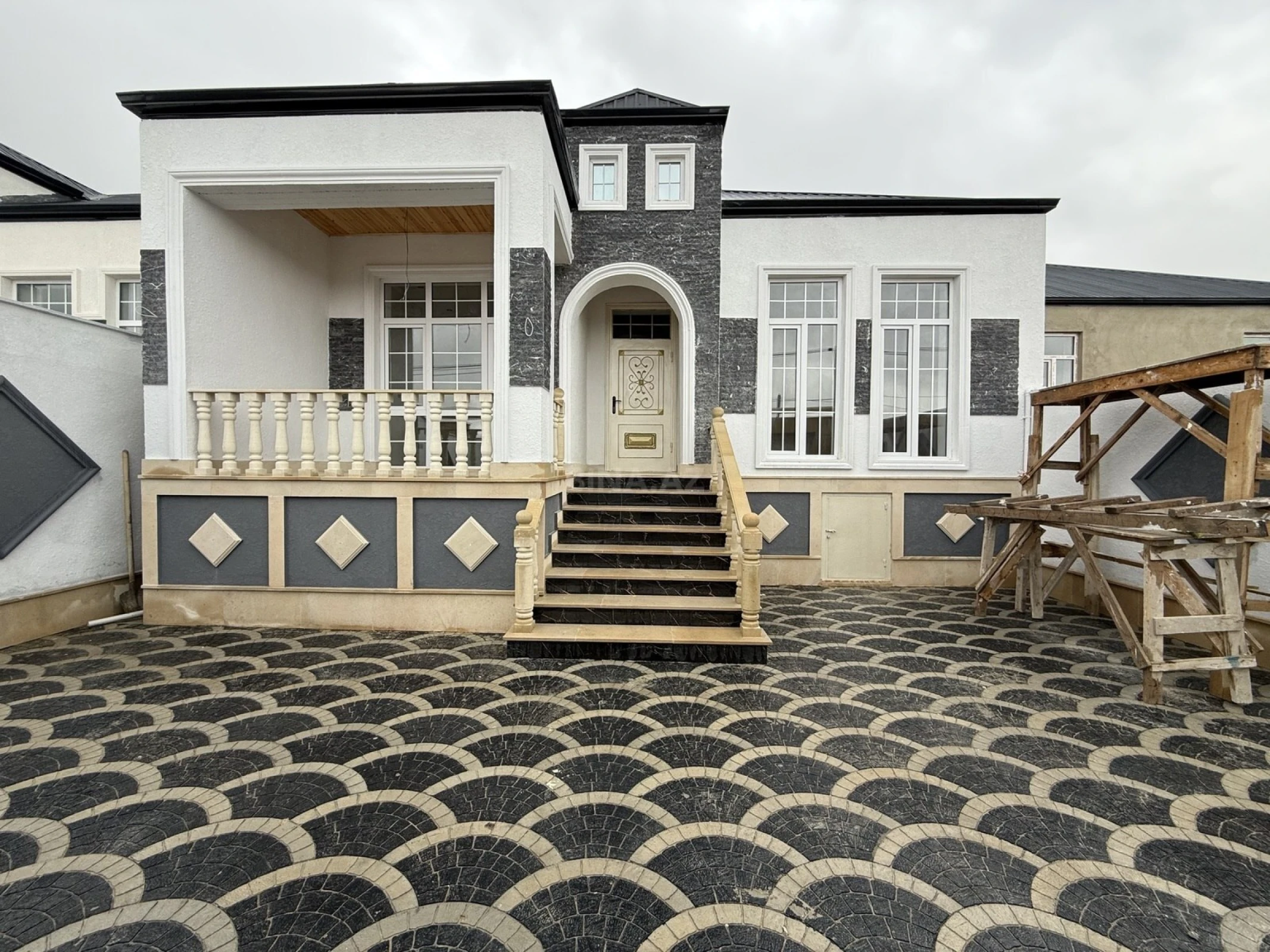 Satılır 4 otaqlı həyət evi 110 m²