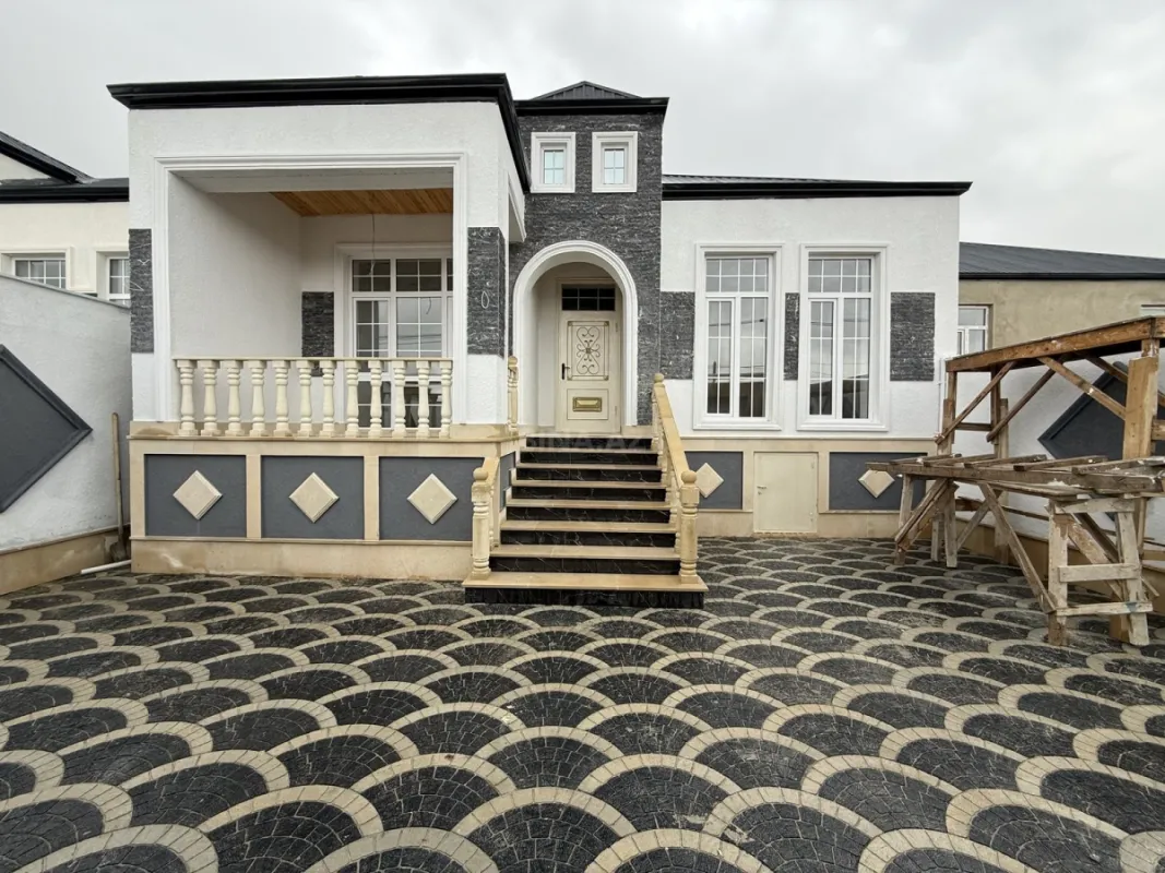 Satılır 4 otaqlı həyət evi 110 m²
