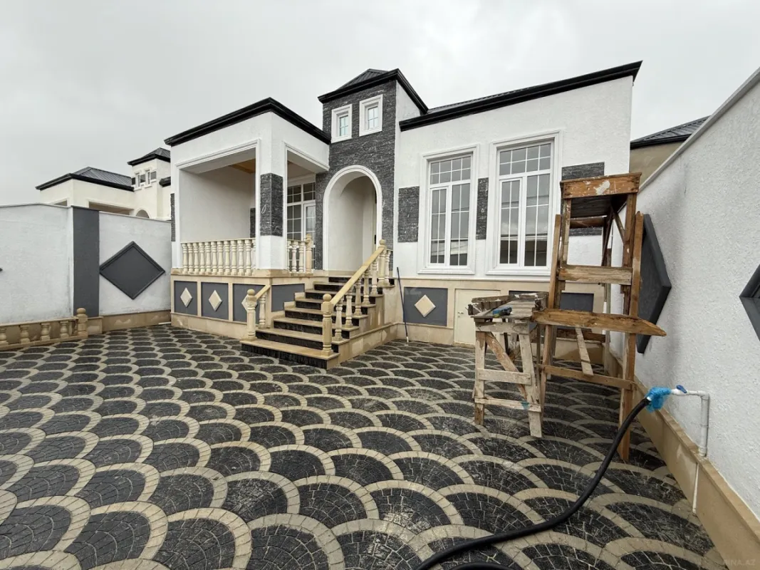 Satılır 4 otaqlı həyət evi 110 m²