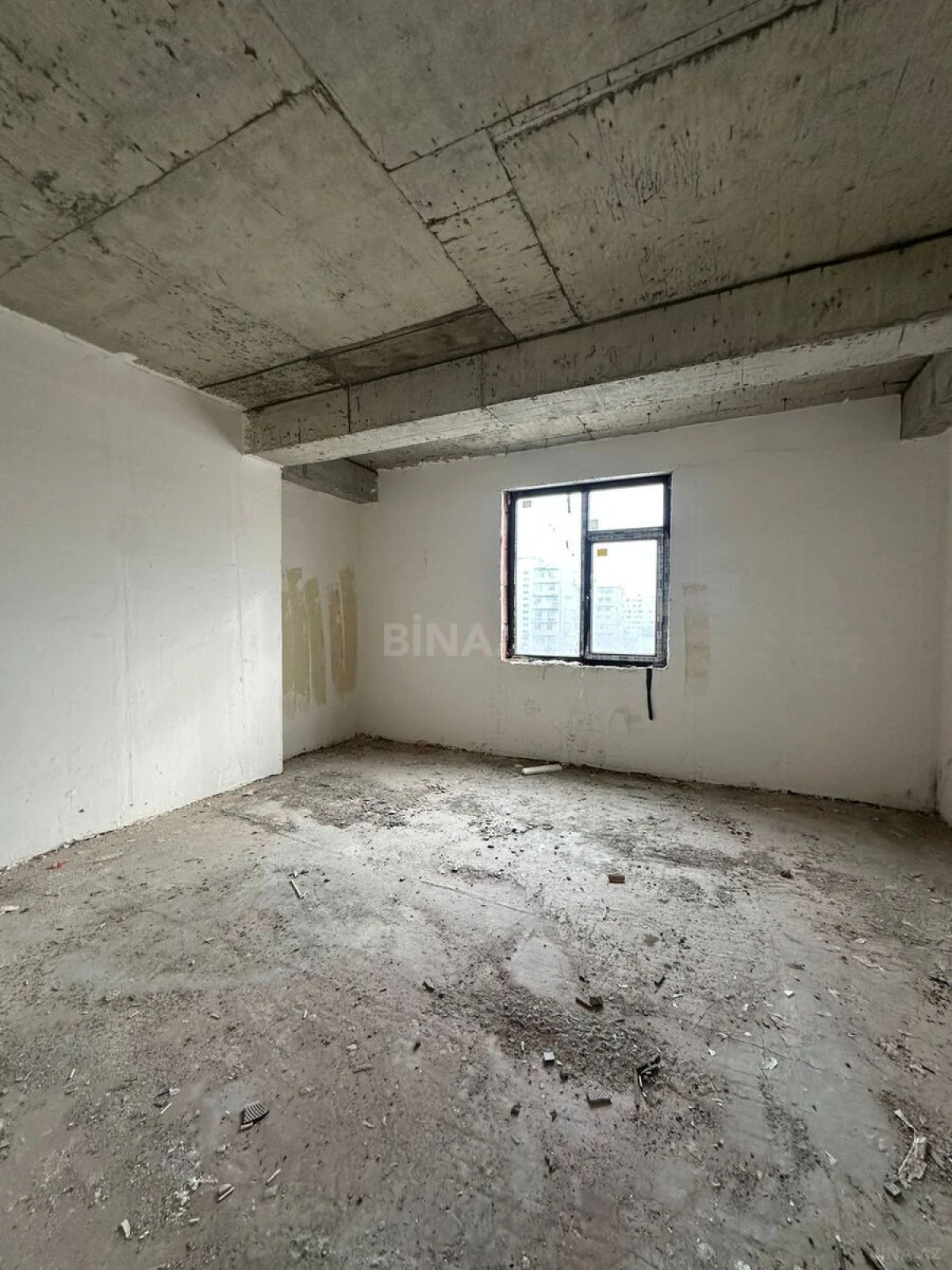 Satılır 4 otaqlı mənzil 229 m²