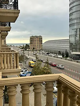 Kirayə verilir 2 otaqlı mənzil 60 m²